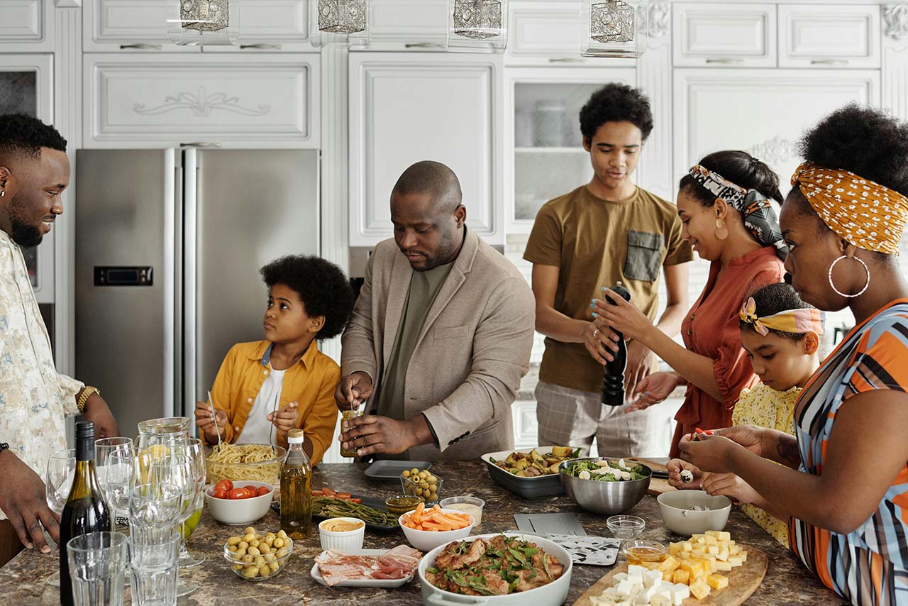 family eating healthy